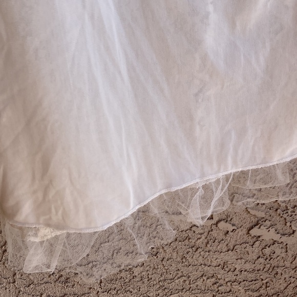 Vintage women’s long slip with lace and tulle size 26 - Picture 7 of 9